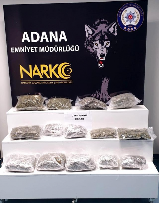 Adana'da 7 kilo 464 gram esrar ele geçirildi